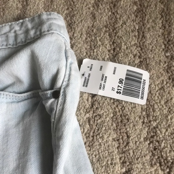 Jean skirt - Picture 2 of 3